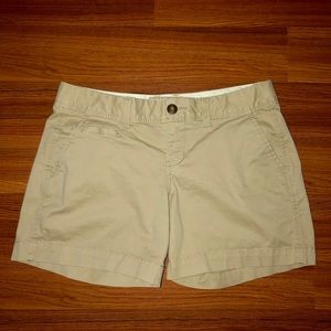 Perfect Khaki Tan Shorts 5” Old Navy 2 Golf